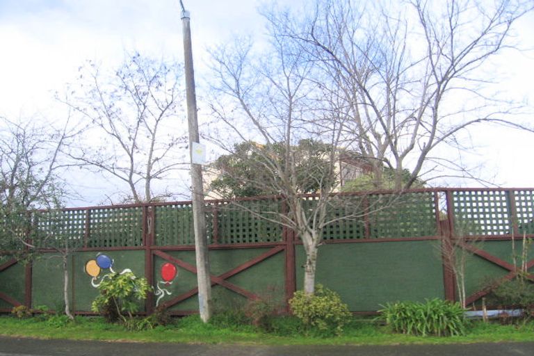 Photo of property in 2 Peary Crescent, Flaxmere, Hastings, 4120