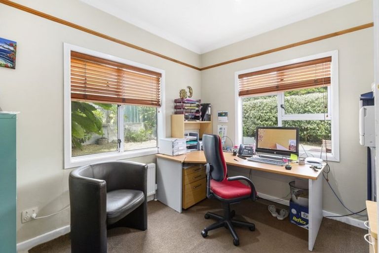 Photo of property in 43 Tireti Road, Titahi Bay, Porirua, 5022