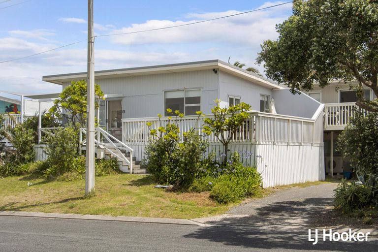 Photo of property in 58b Bway Road, Waihi Beach, 3611