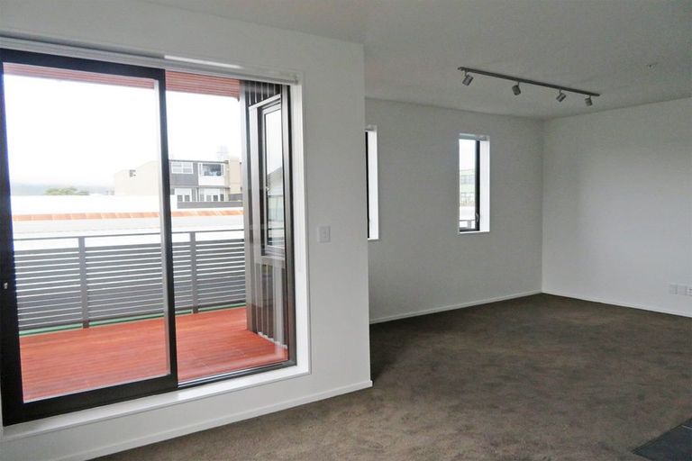 Photo of property in The Firemans Apartments, 215/321 Jackson Street, Petone, Lower Hutt, 5012