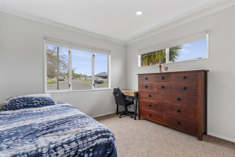 Photo of property in 22 Vanderbilt Place, Welcome Bay, Tauranga, 3112