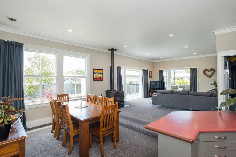 Photo of property in 7 Ward Street, Riverdale, Gisborne, 4010