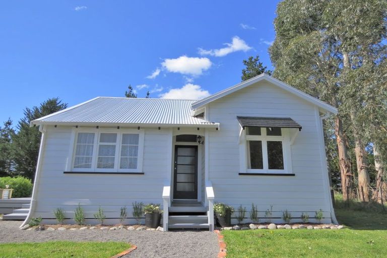 Photo of property in 16 Dalefield Road, Carterton, 5713