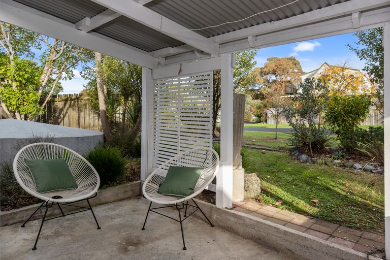 Photo of property in 3 Ferndale Avenue, Leigh, 0985