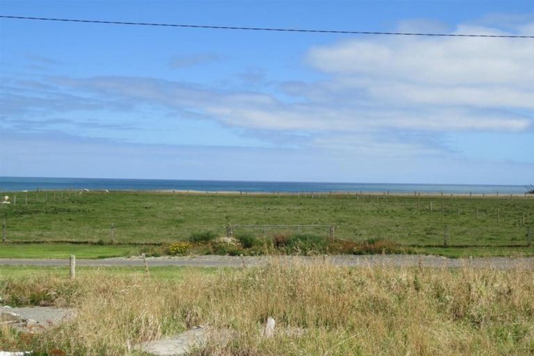 Photo of property in 30 Surrey Street, Orepuki, Riverton, 9881