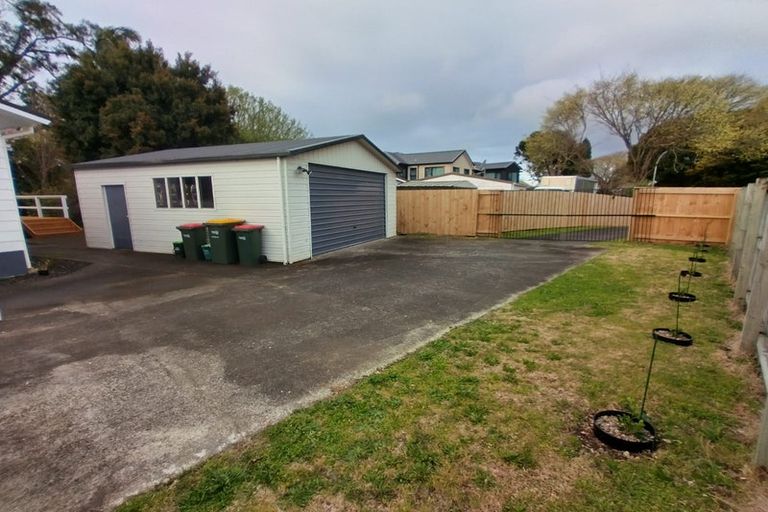 Photo of property in 15 Kindergarten Drive, Conifer Grove, Takanini, 2112