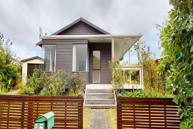 Photo of property in 4 Sandpiper Court, Paraparaumu Beach, Paraparaumu, 5032