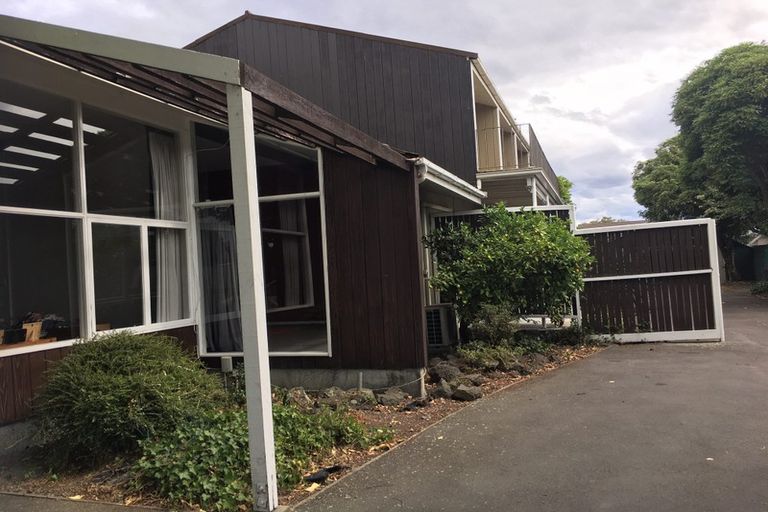 Photo of property in 167 Memorial Avenue, Burnside, Christchurch, 8053