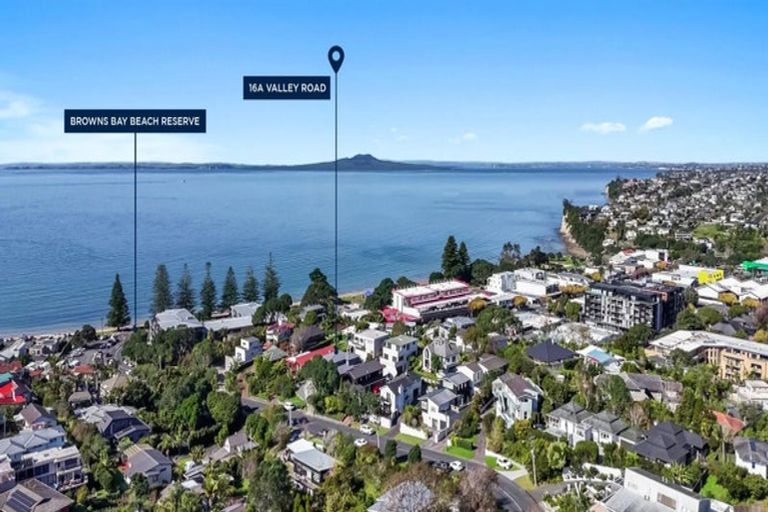 Photo of property in 16a Valley Road, Browns Bay, Auckland, 0630
