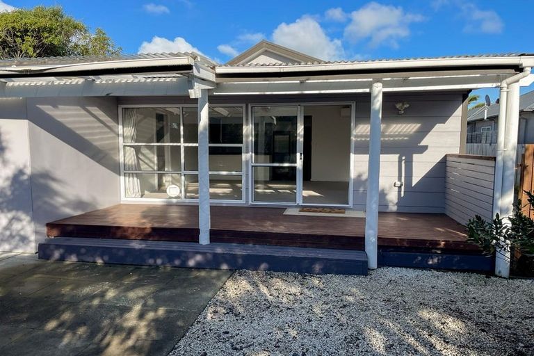 Photo of property in 257 Estuary Road, South New Brighton, Christchurch, 8062