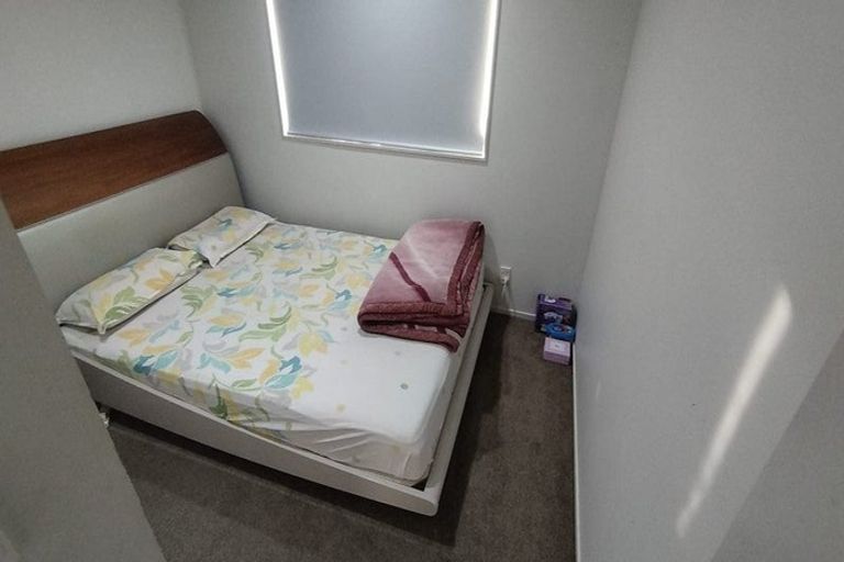 Photo of property in 61 Woodbank Drive, Glen Eden, Auckland, 0602