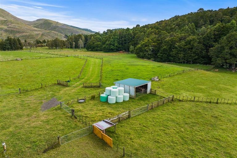 Photo of property in 710 Sommerville Road, Tangowahine, Dargaville, 0372