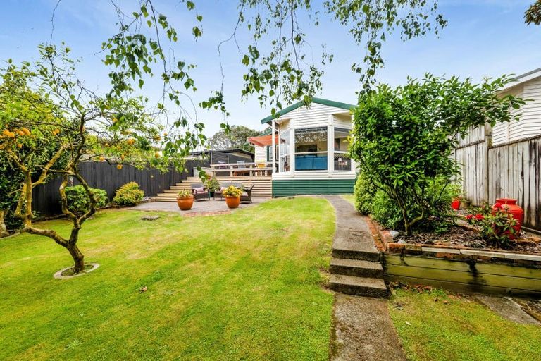 Photo of property in 121 Lemon Street, New Plymouth, 4312