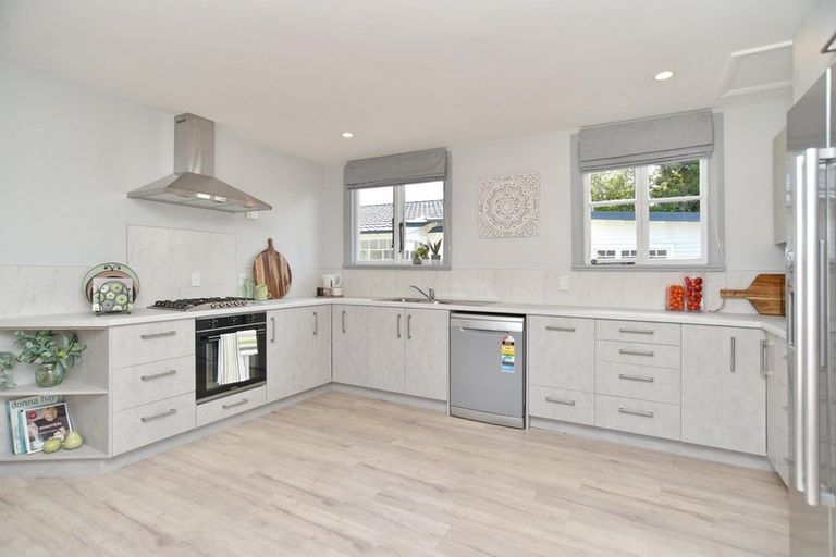 Photo of property in 18 Lionel Street, Avonside, Christchurch, 8061