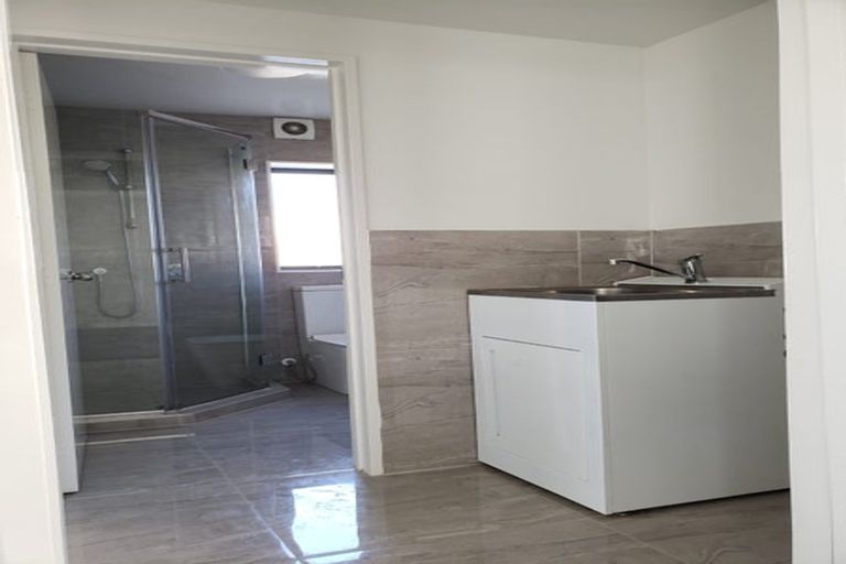 Photo of property in 18 Heathberry Close, Papatoetoe, Auckland, 2025