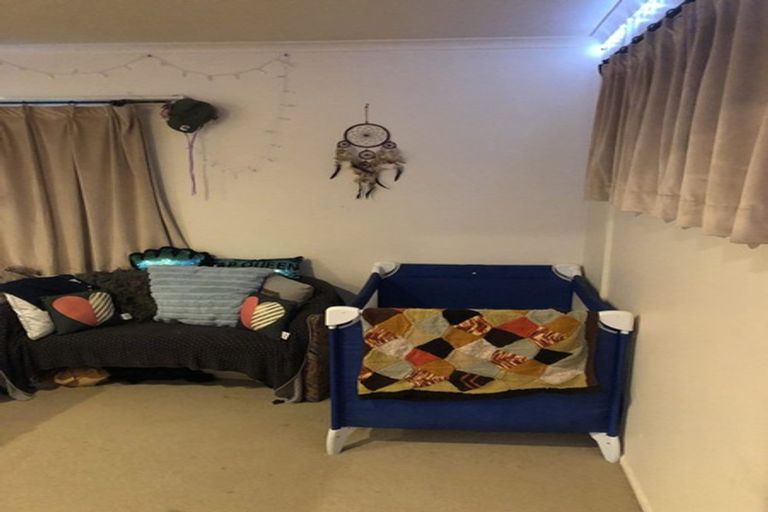 Photo of property in 14 Checkerberry Court, Henderson, Auckland, 0612