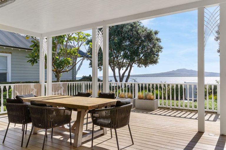 Photo of property in 15 Arawa Avenue, Devonport, Auckland, 0624