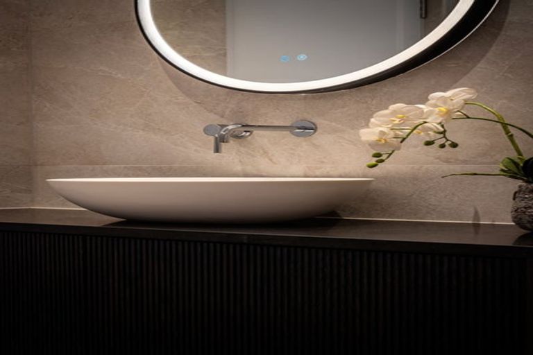 Photo of property in 1/60 Milford Road, Milford, Auckland, 0620