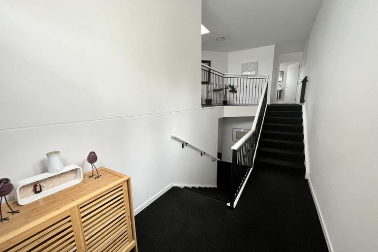 Photo of property in 10a Dalefield Drive, Cashmere, Christchurch, 8022