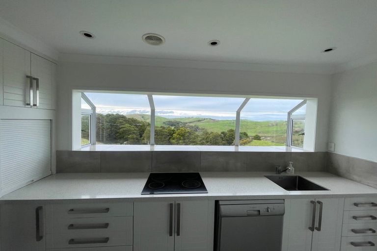 Photo of property in 303 Heatley Road, Whakapirau, Maungaturoto, 0583