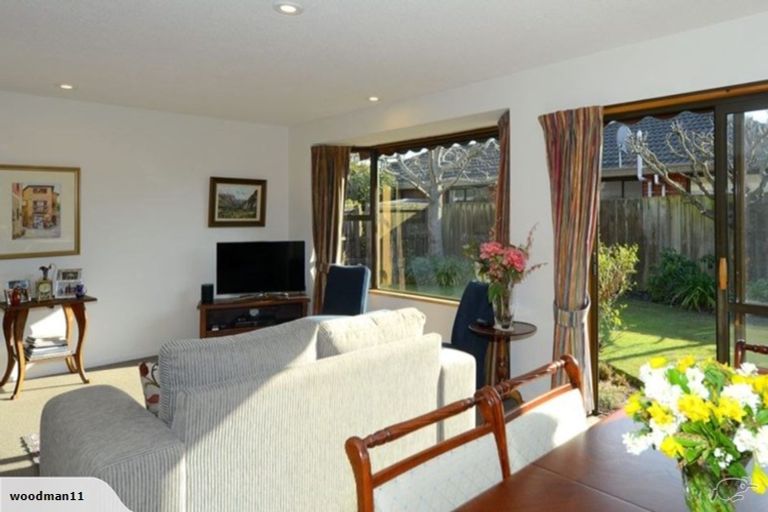 Photo of property in 2/302a Ilam Road, Burnside, Christchurch, 8053