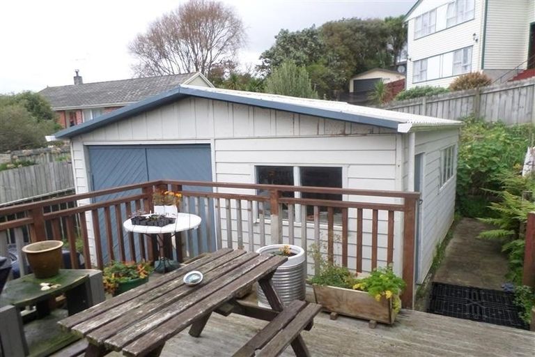 Photo of property in 19 Mahinawa Street, Takapuwahia, Porirua, 5022