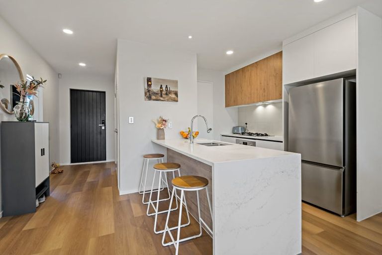 Photo of property in 13a Tuuhura Road, Pukekohe, 2120