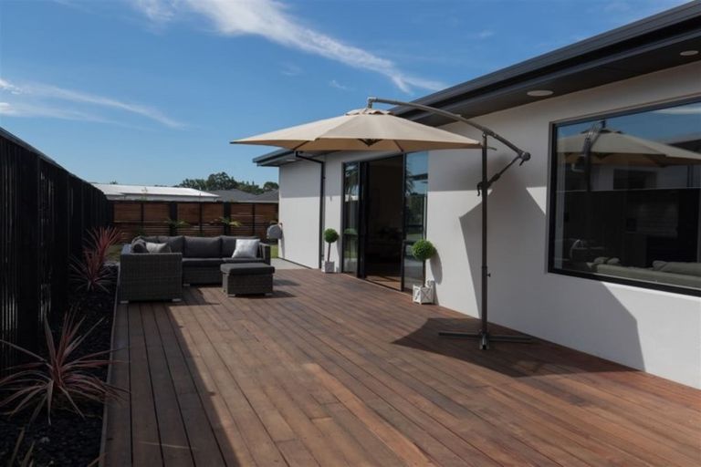 Photo of property in 28 Wakeman Way, Kaiapoi, 7630