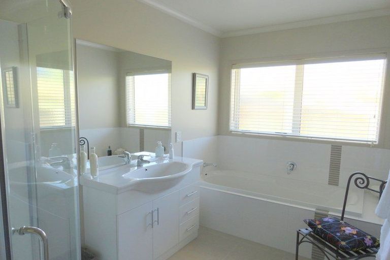 Photo of property in 71 Falcon Drive, Welcome Bay, Tauranga, 3112