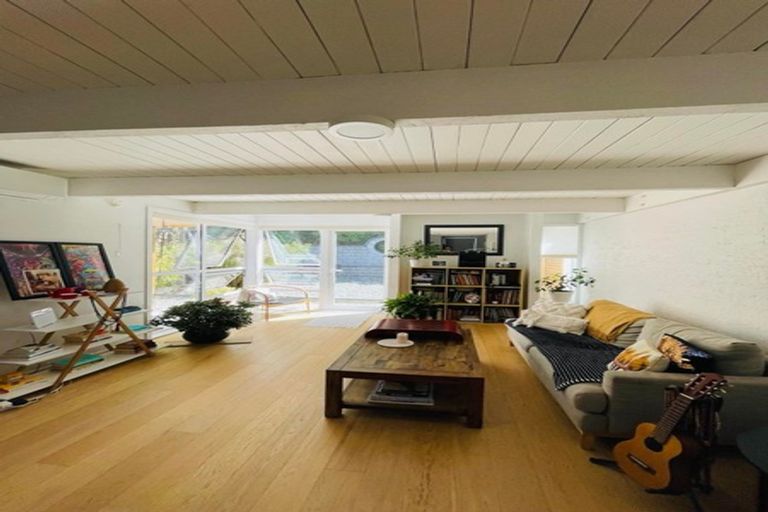 Photo of property in 34a Ranelagh Street, Karori, Wellington, 6012