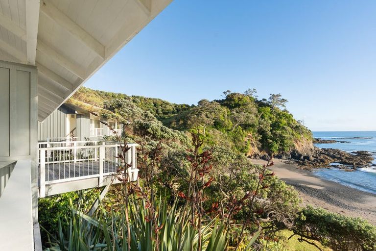 Photo of property in 350 Mcauslin Road, Whananaki, Hikurangi, 0181