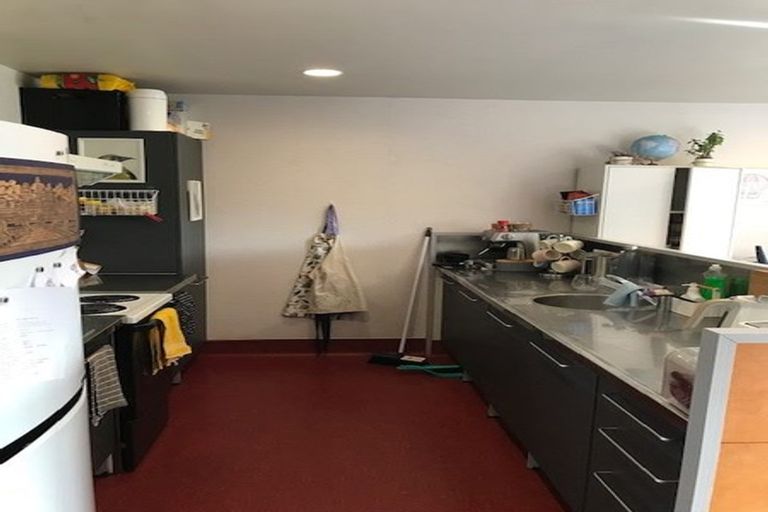 Photo of property in 2/112 Mairangi Road, Wilton, Wellington, 6012