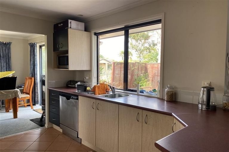 Photo of property in 17 Kellaway Drive, East Tamaki, Auckland, 2013