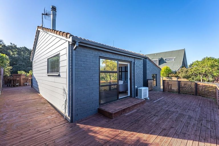 Photo of property in 179 Tutere Street, Waikanae Beach, Waikanae, 5036