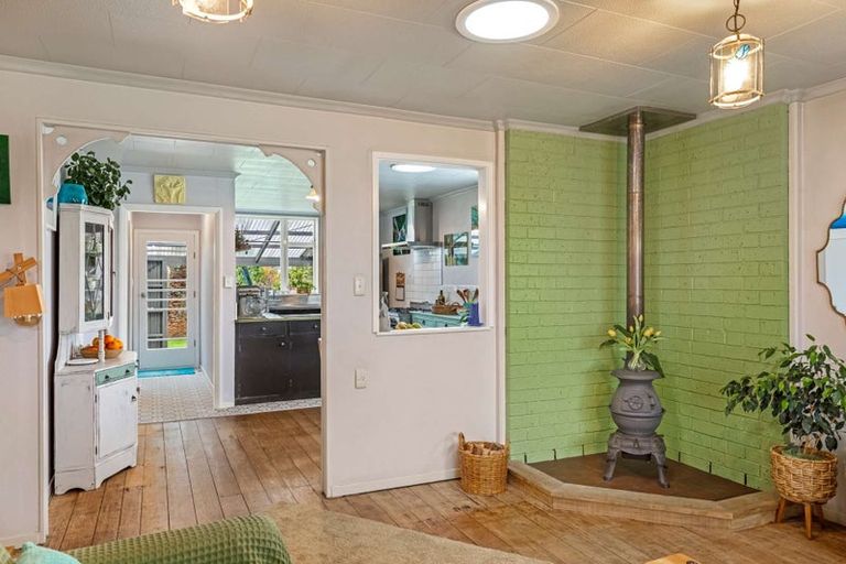 Photo of property in 87 Russell Street, Westport, 7825