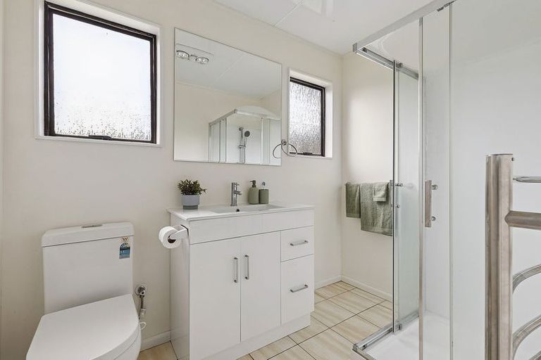 Photo of property in 41 Nassau Avenue, Grenada North, Wellington, 5028