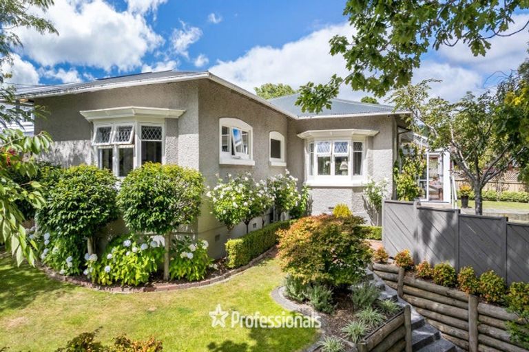 Photo of property in 30 Gloucester Street, Silverstream, Upper Hutt, 5019