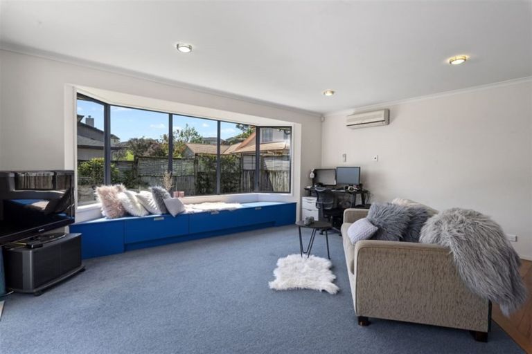 Photo of property in 8 Ballymore Drive, Pinehill, Auckland, 0632