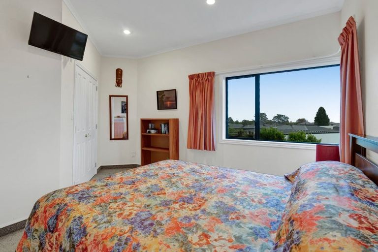 Photo of property in 23f Veale Road, Frankleigh Park, New Plymouth, 4310