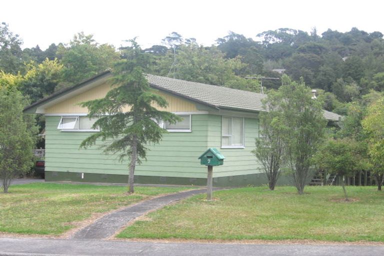 Photo of property in 7 Embassy Place, Glenfield, Auckland, 0629