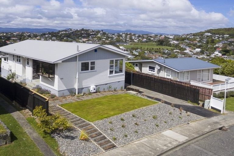 Photo of property in 54 Kandy Crescent, Ngaio, Wellington, 6035