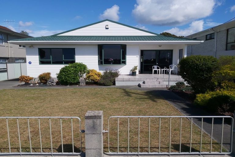 Photo of property in 1945 Ngunguru Road, Ngunguru, Whangarei, 0173