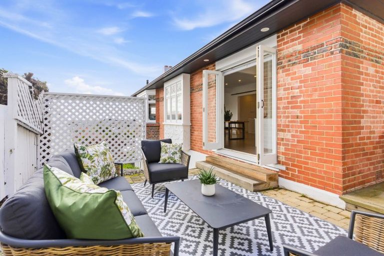 Photo of property in 104 Forbury Road, Saint Clair, Dunedin, 9012