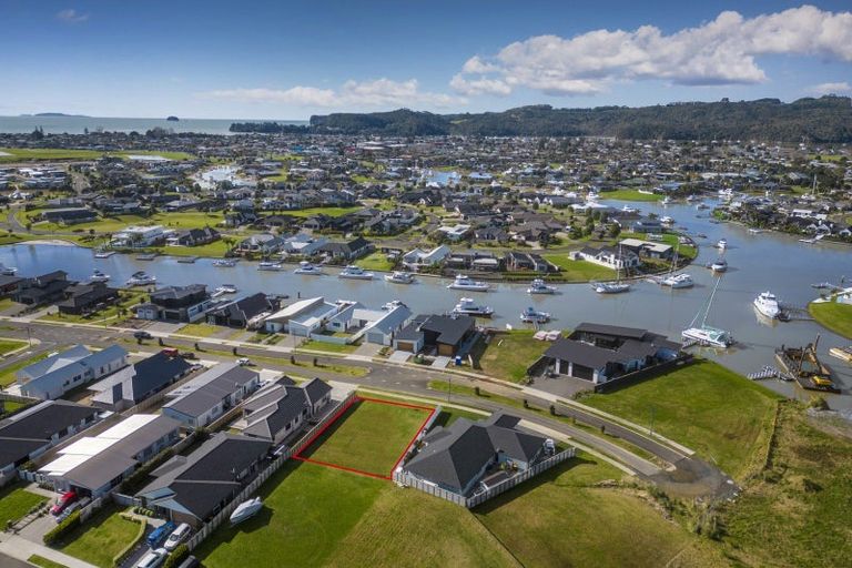 Photo of property in 34 Awatea Drive, Whitianga, 3510