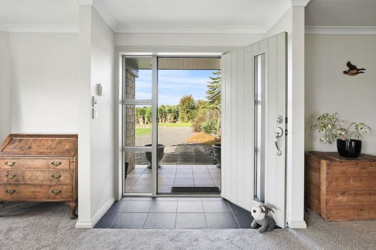 Photo of property in 10 Parker Road, Huntly, 3771