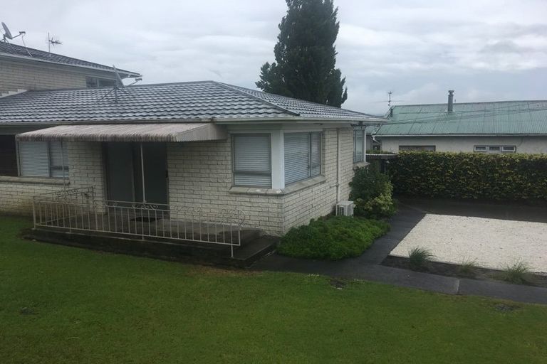 Photo of property in 64 West Coast Road, Glen Eden, Auckland, 0602