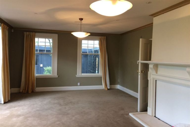 Photo of property in 37 Holmwood Road, Merivale, Christchurch, 8014