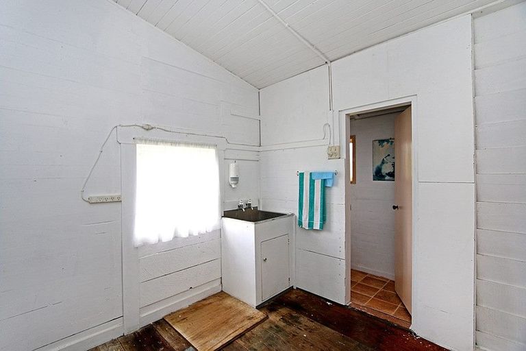 Photo of property in Dwg & Ex Dairy Factory, 25 Old Normanby Road, Okaiawa, Hawera, 4678