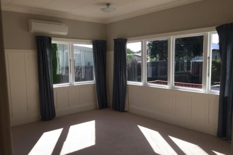 Photo of property in 67 Opawa Road, Waltham, Christchurch, 8023