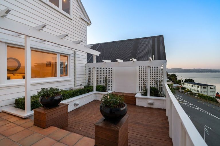 Photo of property in 78 The Crescent, Roseneath, Wellington, 6011